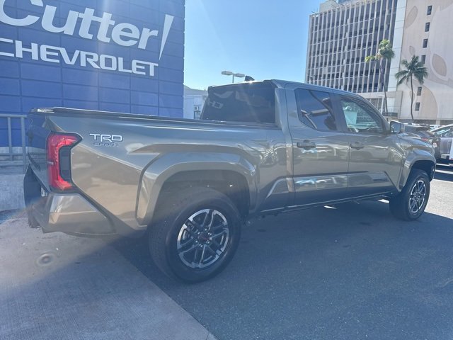2024 Toyota Tacoma SR5 photo 3