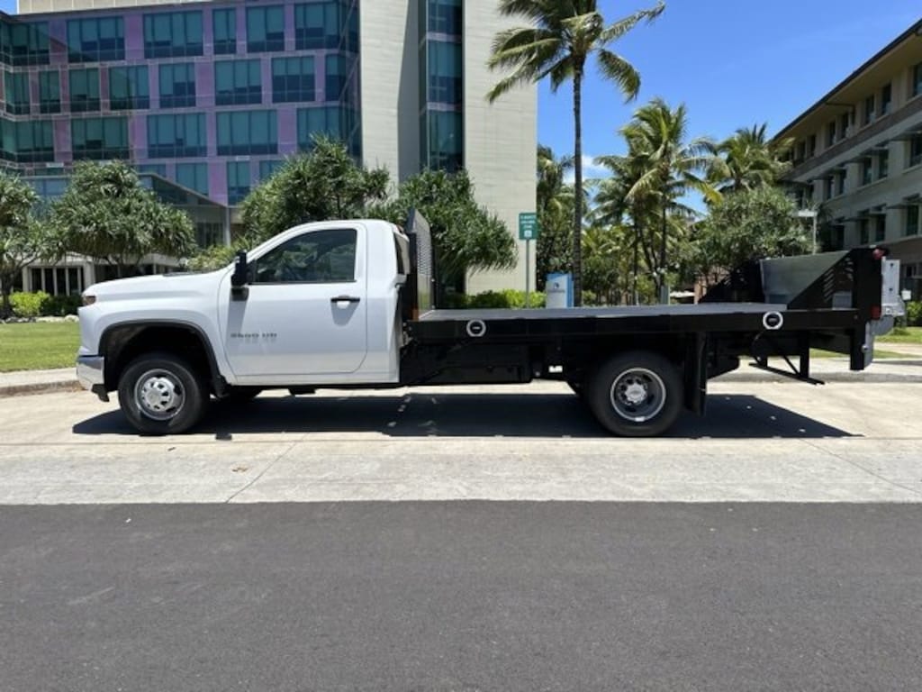 New 2025 Chevrolet Silverado 3500 HD Chassis Cab Work Truck Truck