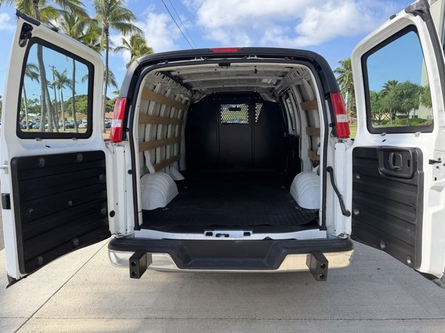 2024 Chevrolet Express Cargo 2500 Van photo 3