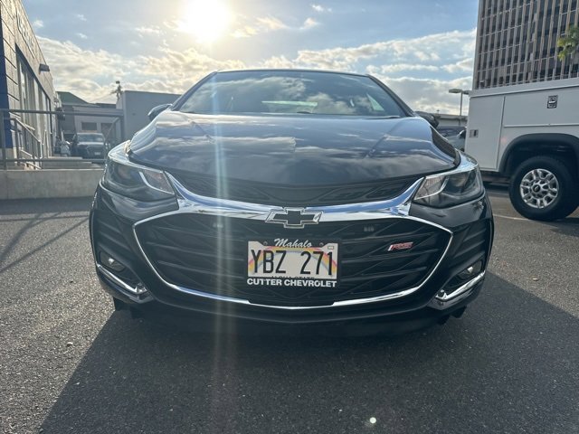 2019 Chevrolet Cruze LT photo 2