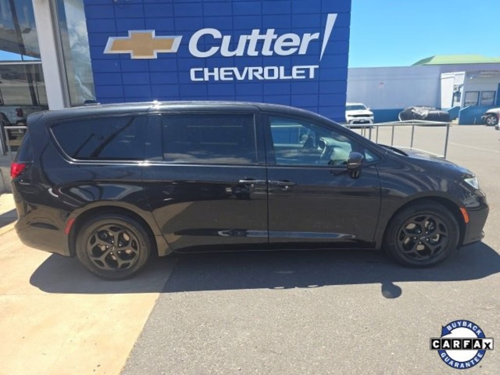Used 2022 Chrysler Pacifica Hybrid Touring L