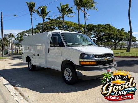 2025 Chevrolet Express Cutaway 3500 1WT Cutaway Van N25428