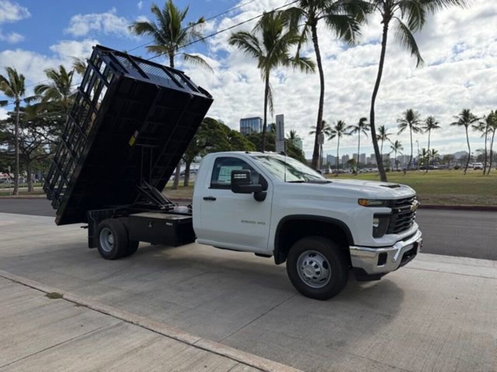 New 2025 Chevrolet Silverado 3500 HD Chassis Cab Work Truck Truck