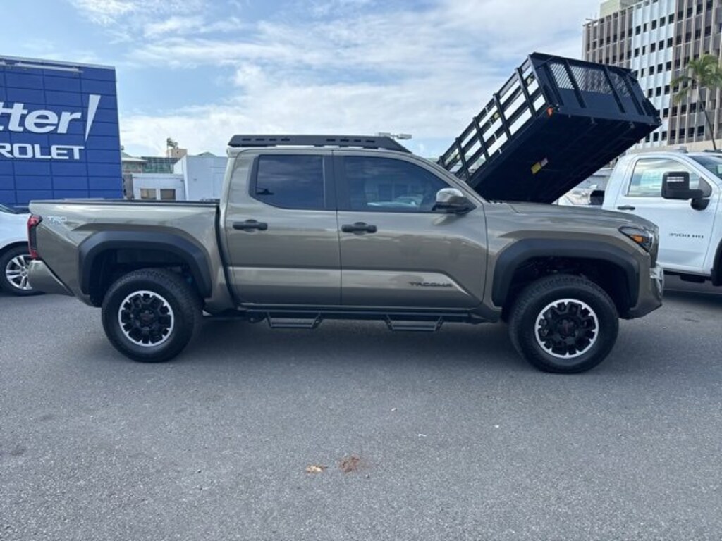 Used 2024 Toyota Tacoma 4WD SR5