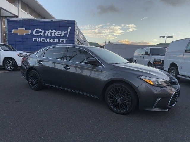 2017 Toyota Avalon XLE photo 2