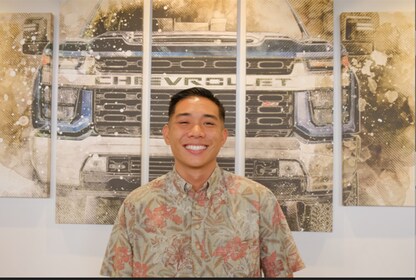 Staff member Kelvin Lu from 27da65a38ef5