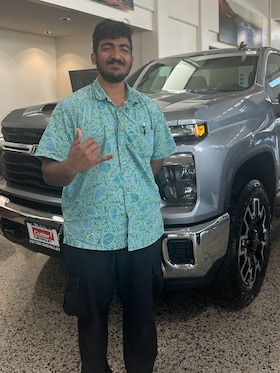 Staff member Jet Thomas from 27da65a38ef5