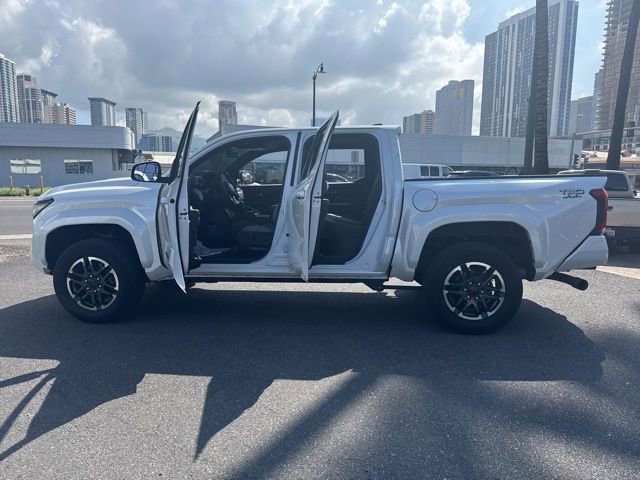 2024 Toyota Tacoma SR5 - Photo 6