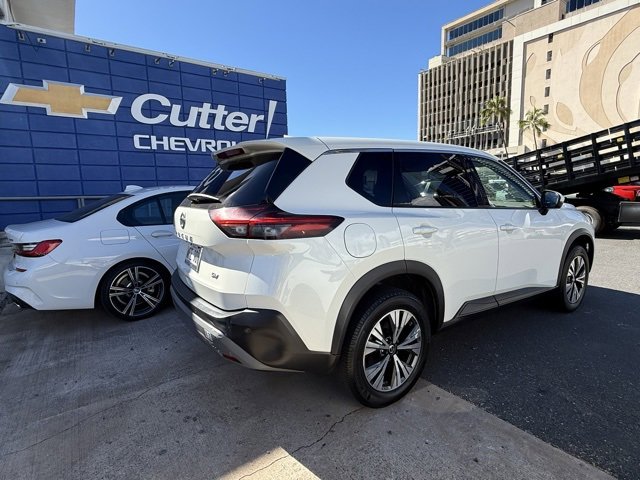 2021 Nissan Rogue SV photo 3