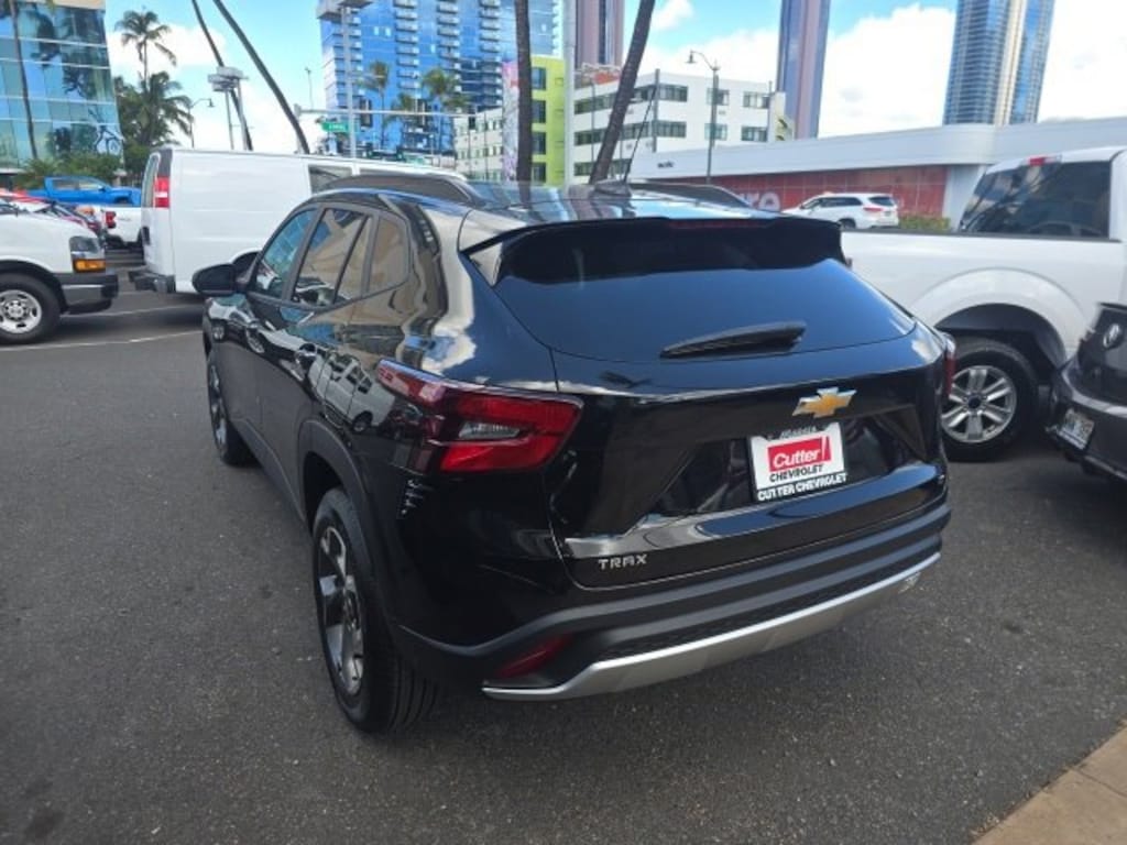 New 2026 Chevrolet Trax LT SUV
