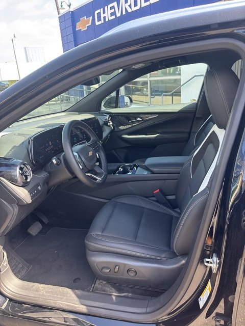 Used 2024 Chevrolet Blazer EV LT with VIN 3GNKDBRJ8RS248191 for sale in Honolulu, HI