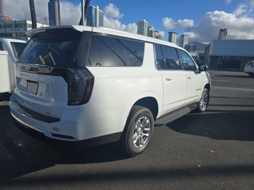 New 2025 Chevrolet Suburban LT SUV