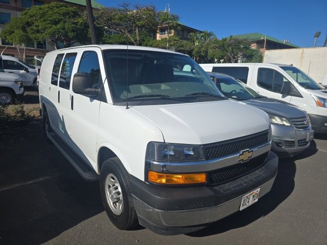 2022 Chevrolet Express Cargo 2500 Van photo 2