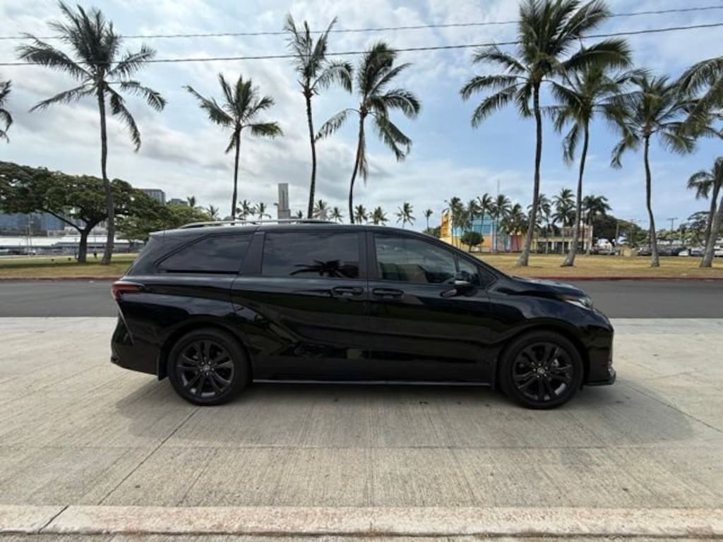 Used 2025 Toyota Sienna XSE