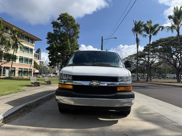 2023 Chevrolet Express Cargo 2500 Van photo 2