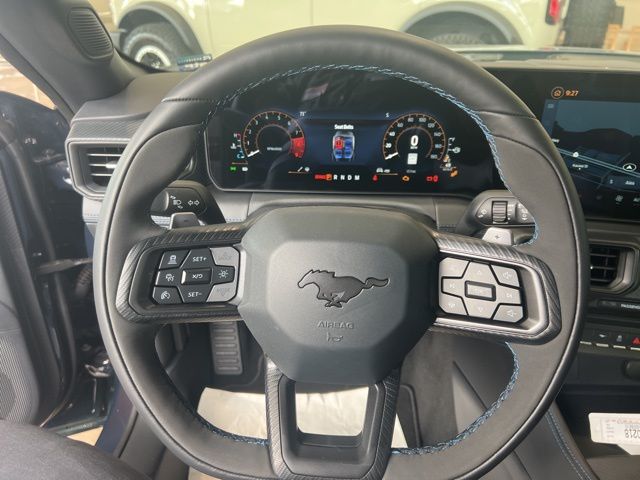 2025 Ford Mustang Dark Horse - Photo 11