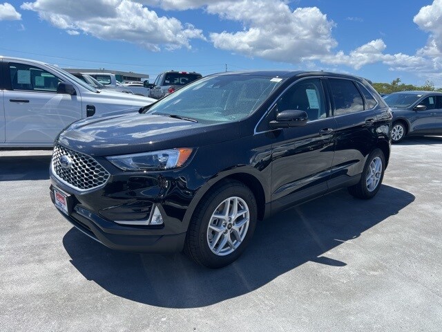 2024 Ford Edge SEL photo 3