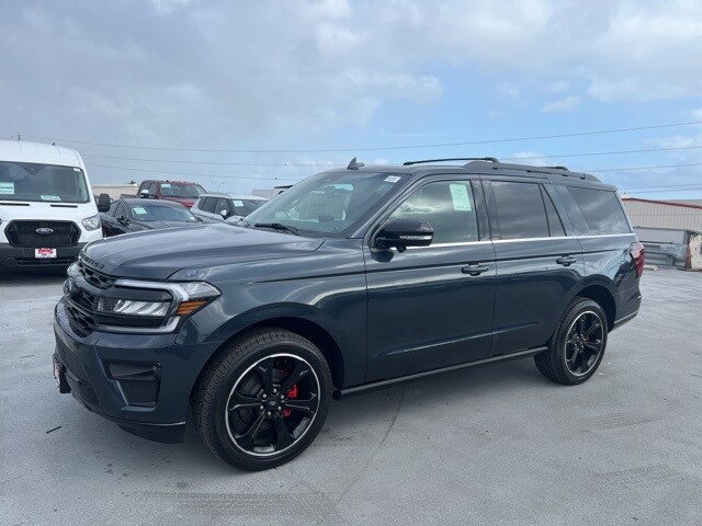2024 Ford Expedition Limited photo 2