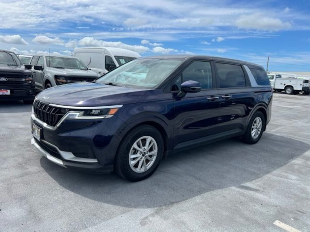 Used 2023 Kia Carnival LX Seat Package Minivan/Van