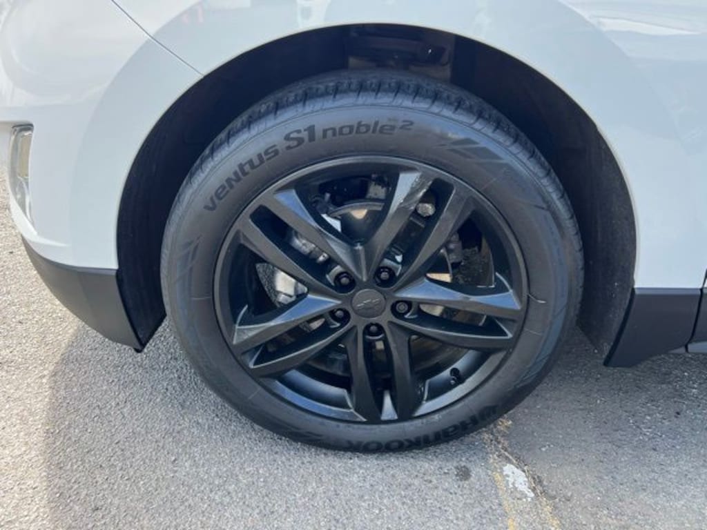 Used 2018 Chevrolet Equinox Premier SUV