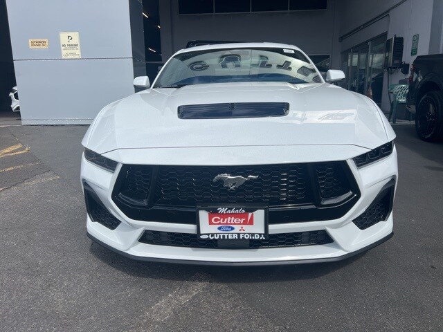 2025 Ford Mustang GT Premium photo 2