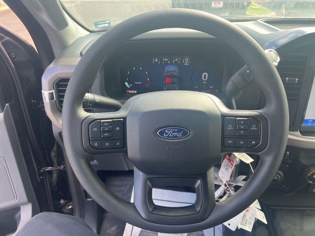 2025 Ford F-150 XL - Photo 11