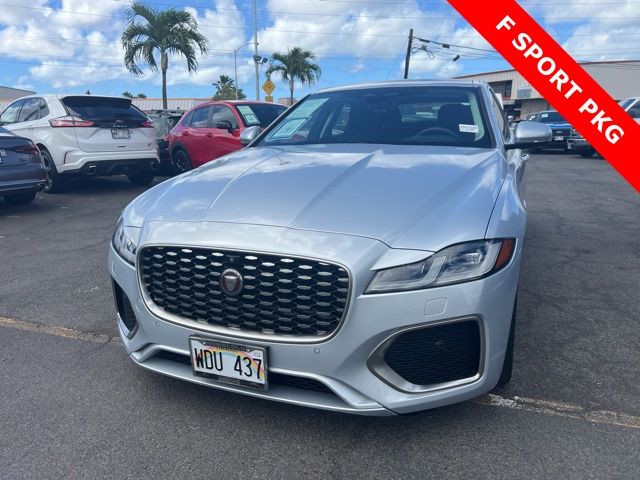 2021 Jaguar XF P250 SE's photo