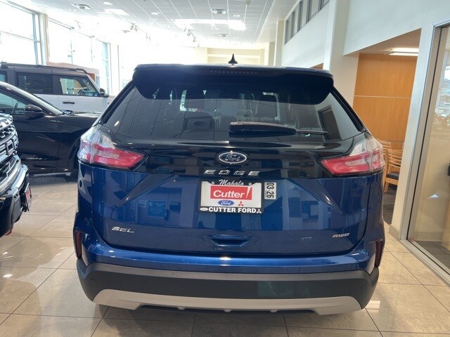 2024 Ford Edge SEL photo 3