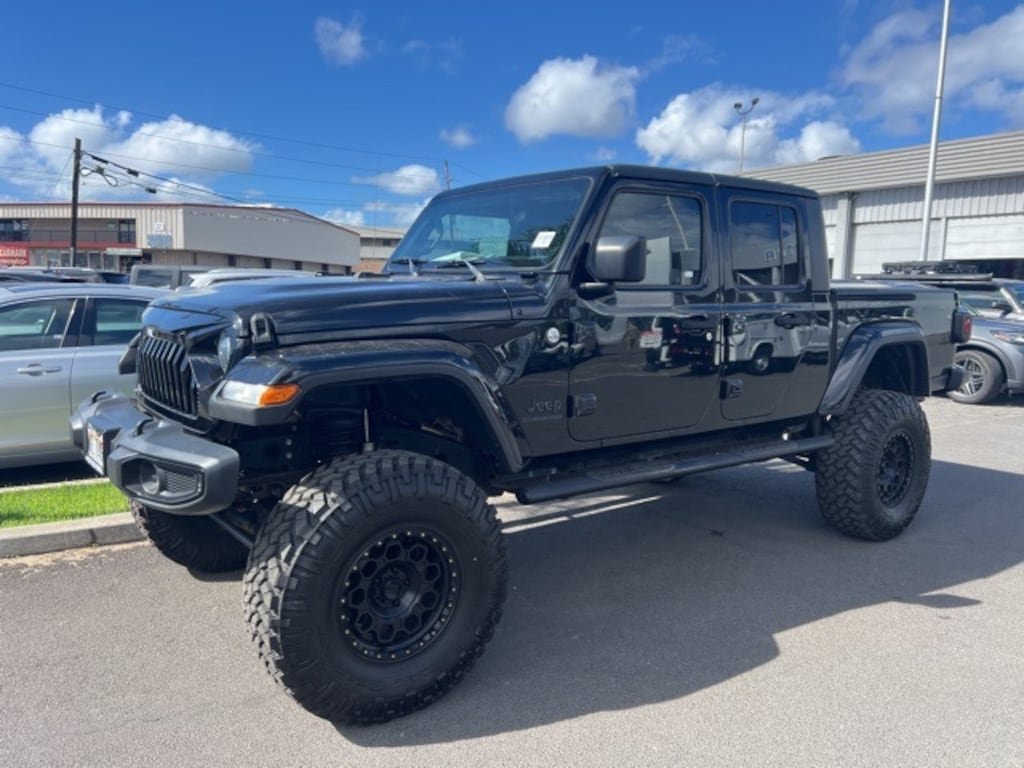 Used 2020 Jeep Gladiator Sport Truck