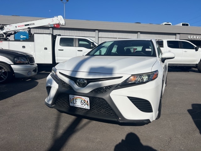 2020 Toyota Camry SE