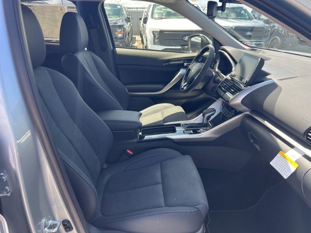 2025 Mitsubishi Eclipse Cross SE - Photo 6