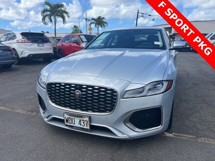 2021 Jaguar XF SE Sedan