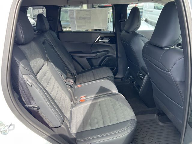 2026 Mitsubishi Outlander Trail Edition - Photo 8