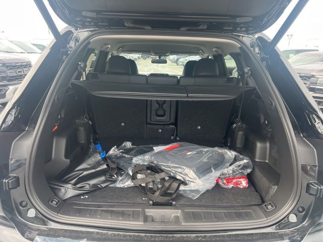 2025 Mitsubishi Outlander Plug-in Hybrid SE - Photo 9