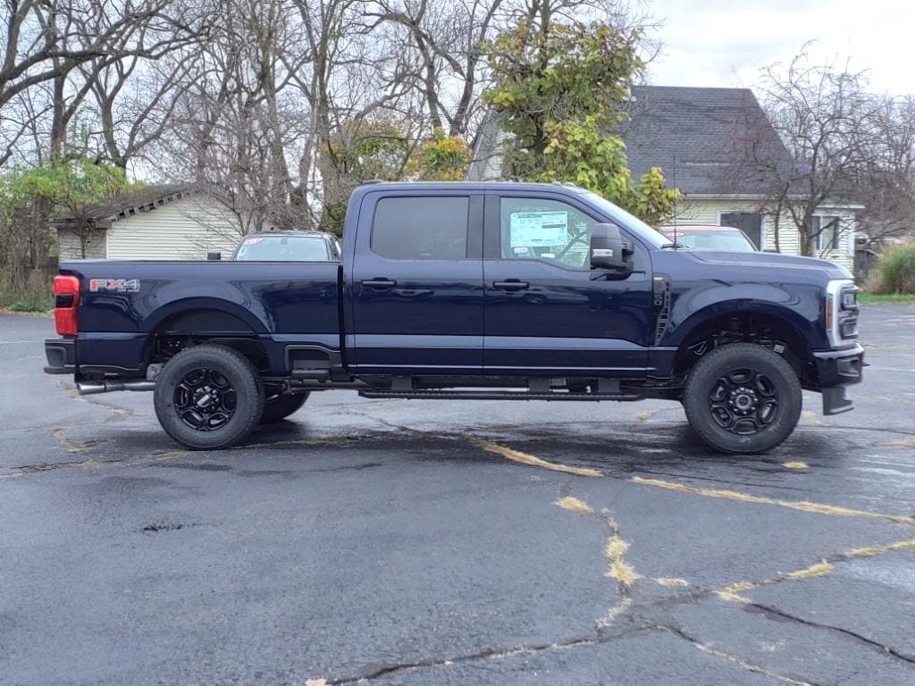 New 2024 Ford F-250 Super Duty XLT 4x4 XLT Crew Cab 6.8 ft. SB Pickup