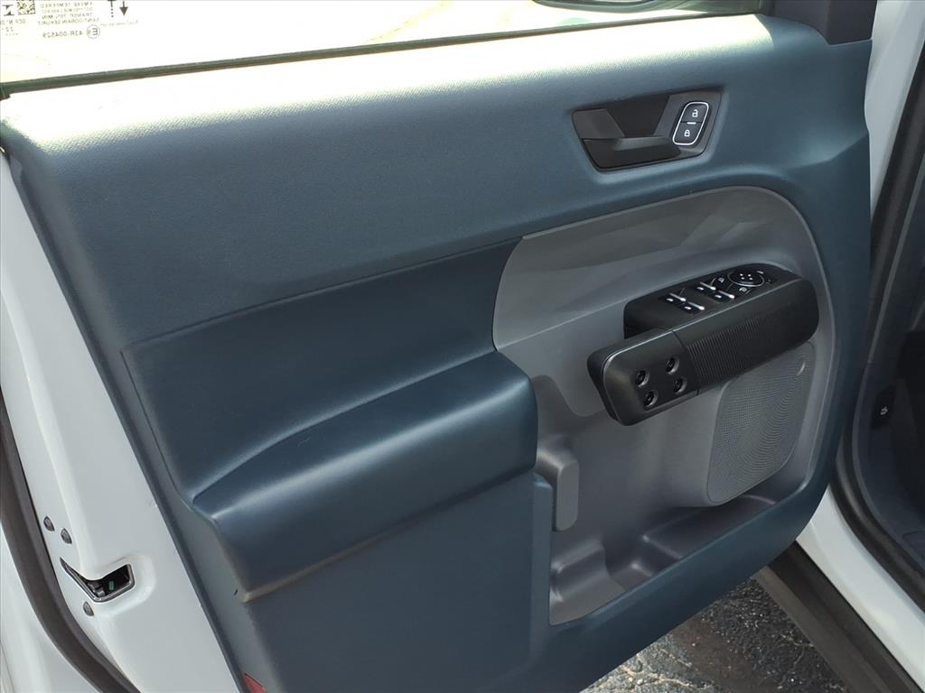 2023 Ford Maverick XLT Lariat photo 3
