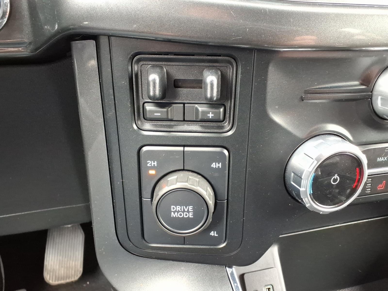2023 Ford F-150 XLT - Photo 18