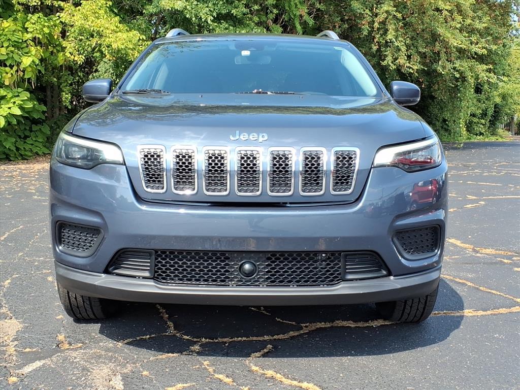 2021 Jeep Cherokee Latitude photo 2
