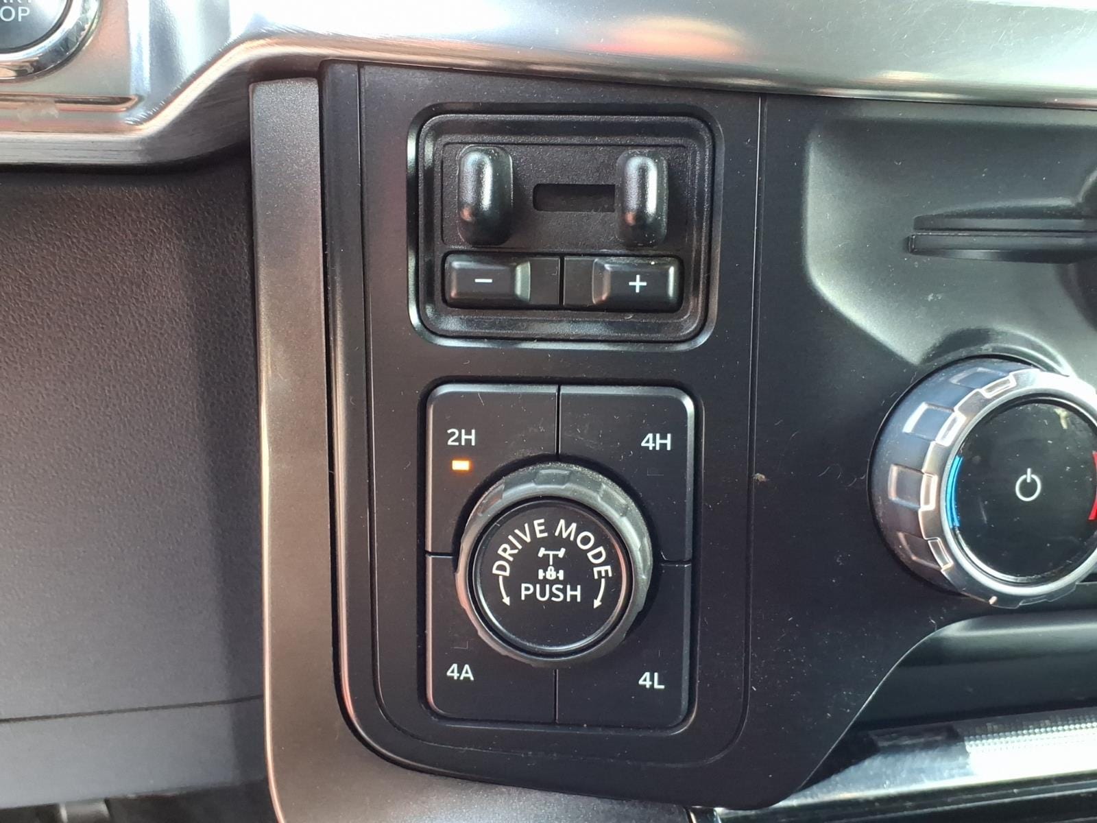 2023 Ford F-150 Lariat - Photo 24