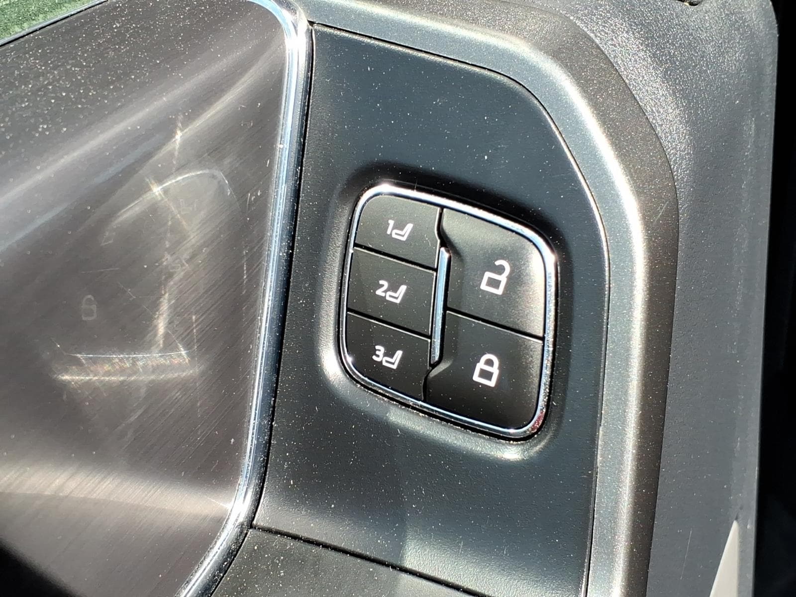 2023 Ford F-150 Lariat - Photo 12