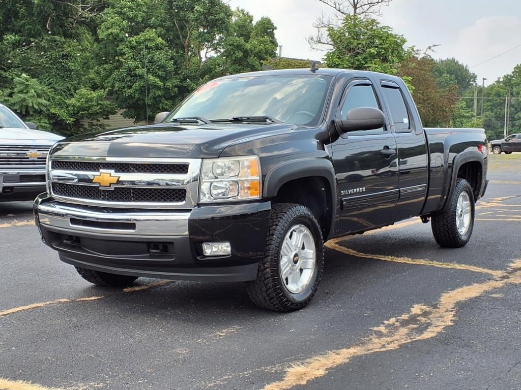 Used 2011 Chevrolet Silverado 1500 LT 4x4 LT Extended Cab 6.5 ft. SB