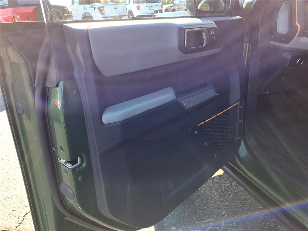 2023 Ford Bronco Badlands photo 4