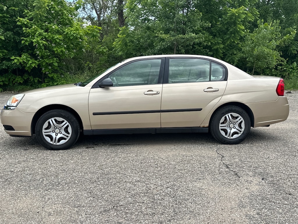 Used 2005 Chevrolet Malibu Base Sedan