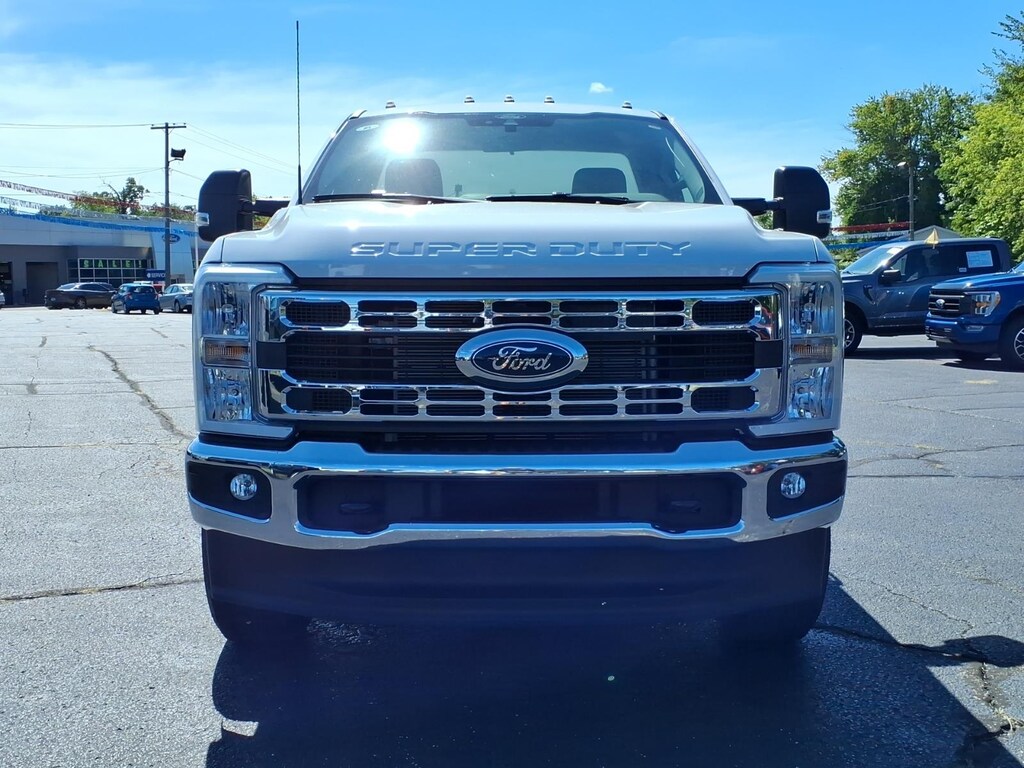 New 2026 Ford F-250 Super Duty XLT 4x4 XLT Regular Cab 8 ft. LB Pickup