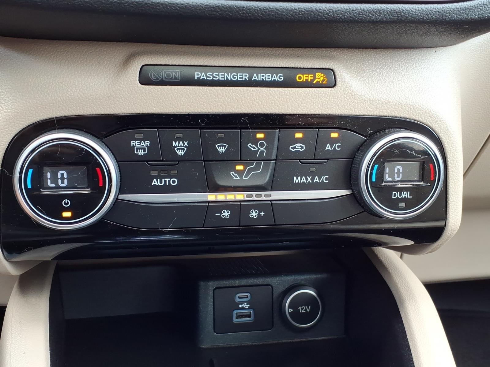 2021 Ford Escape SE - Photo 19