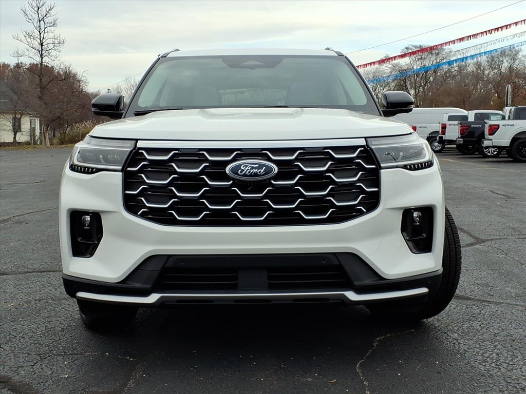 2026 Ford Explorer Platinum photo 2
