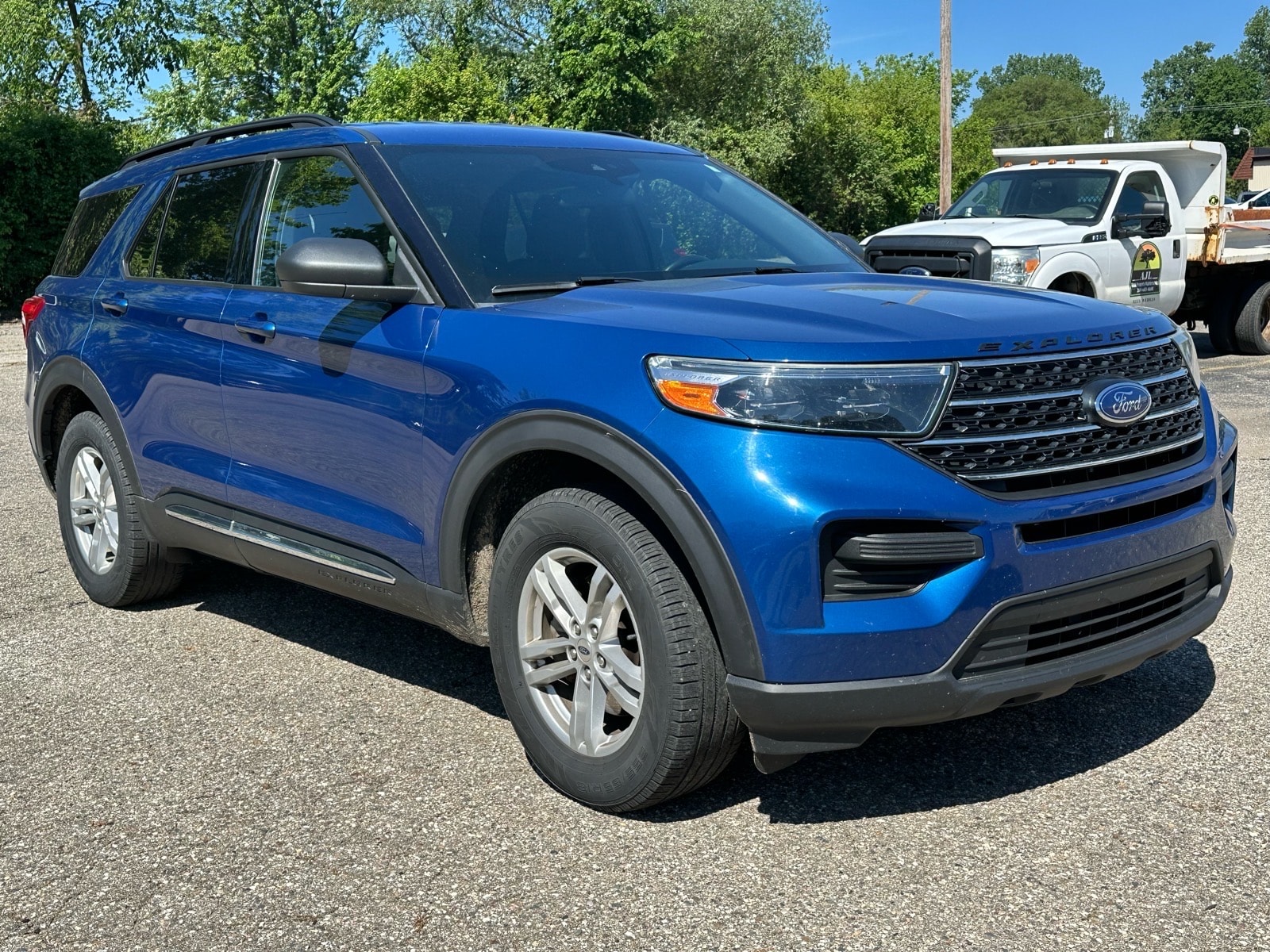 2020 Ford Explorer XLT 4WD's photo