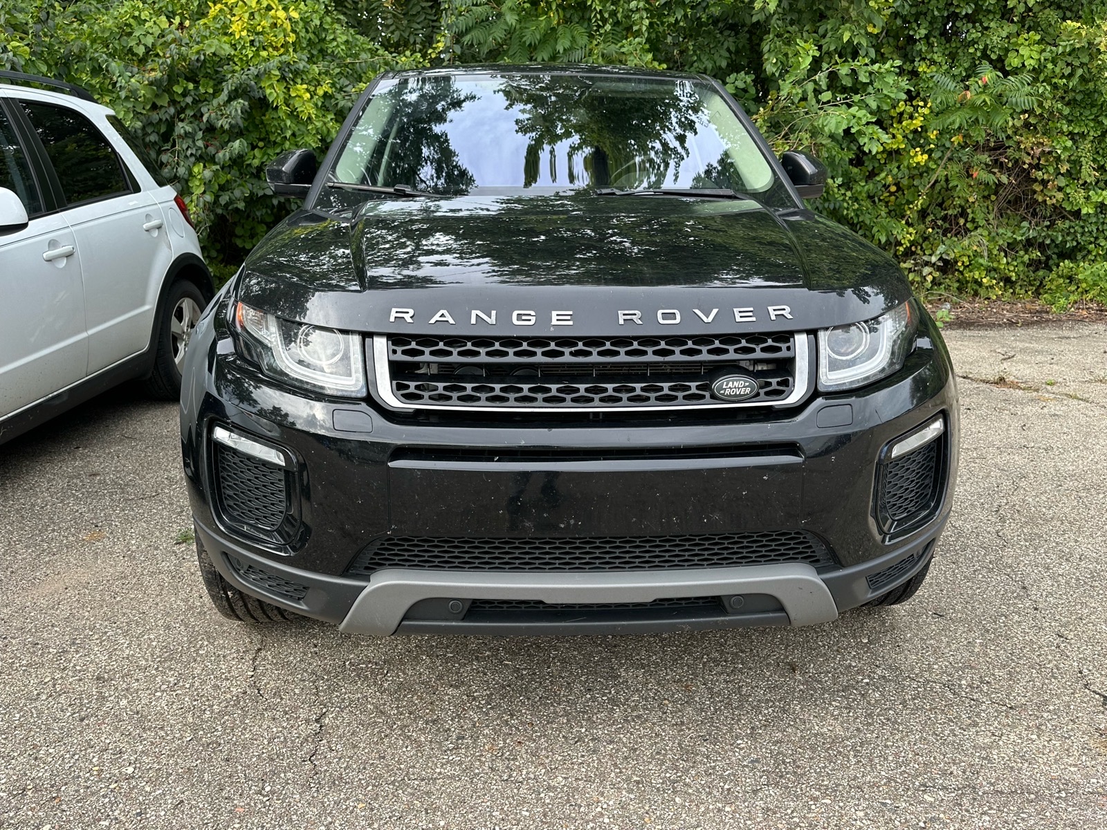 Used 2018 Land Rover Range Rover Evoque SE with VIN SALVP2RX2JH299869 for sale in Dowagiac, MI