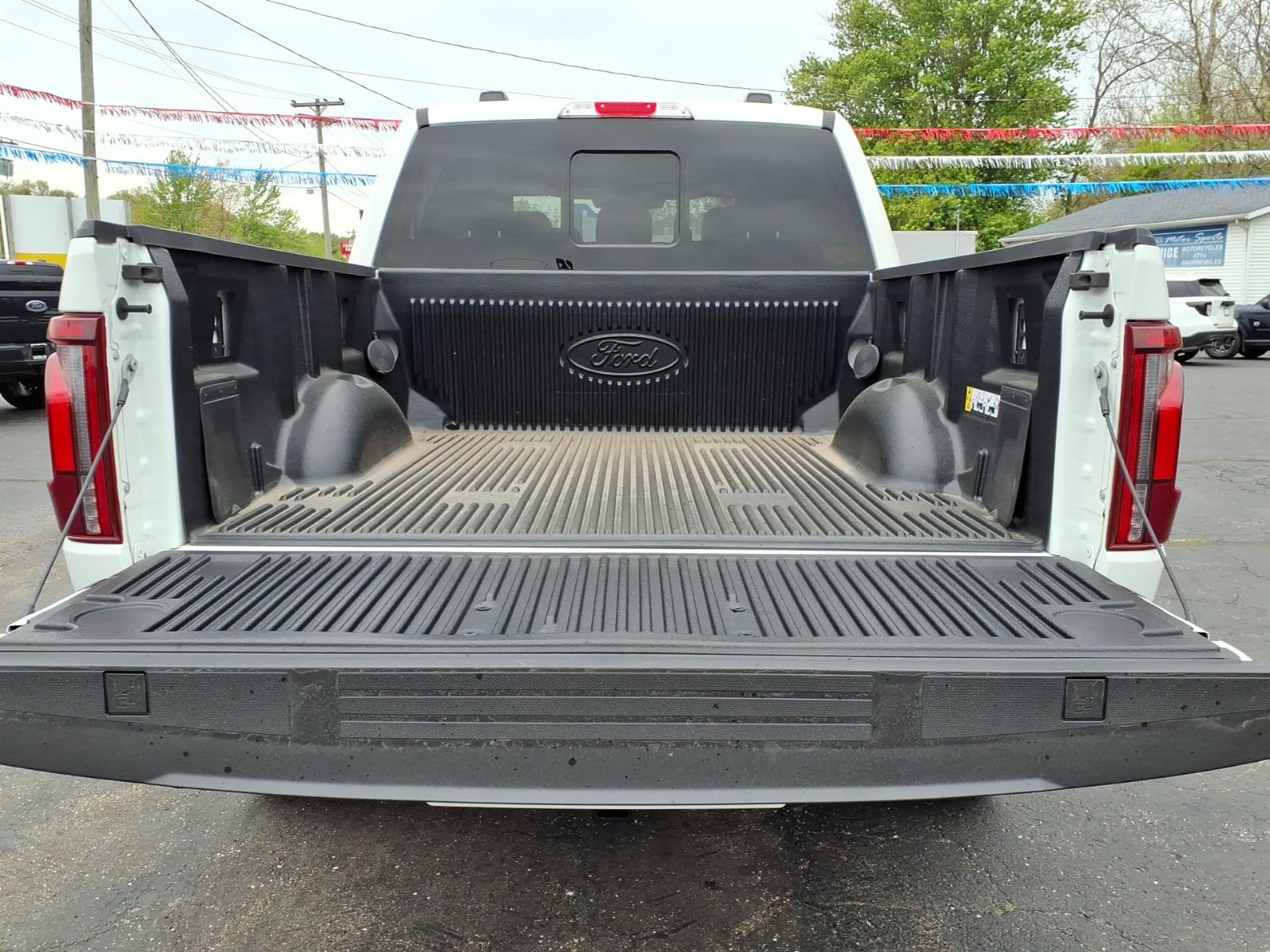2024 Ford F-150 Lariat - Photo 11