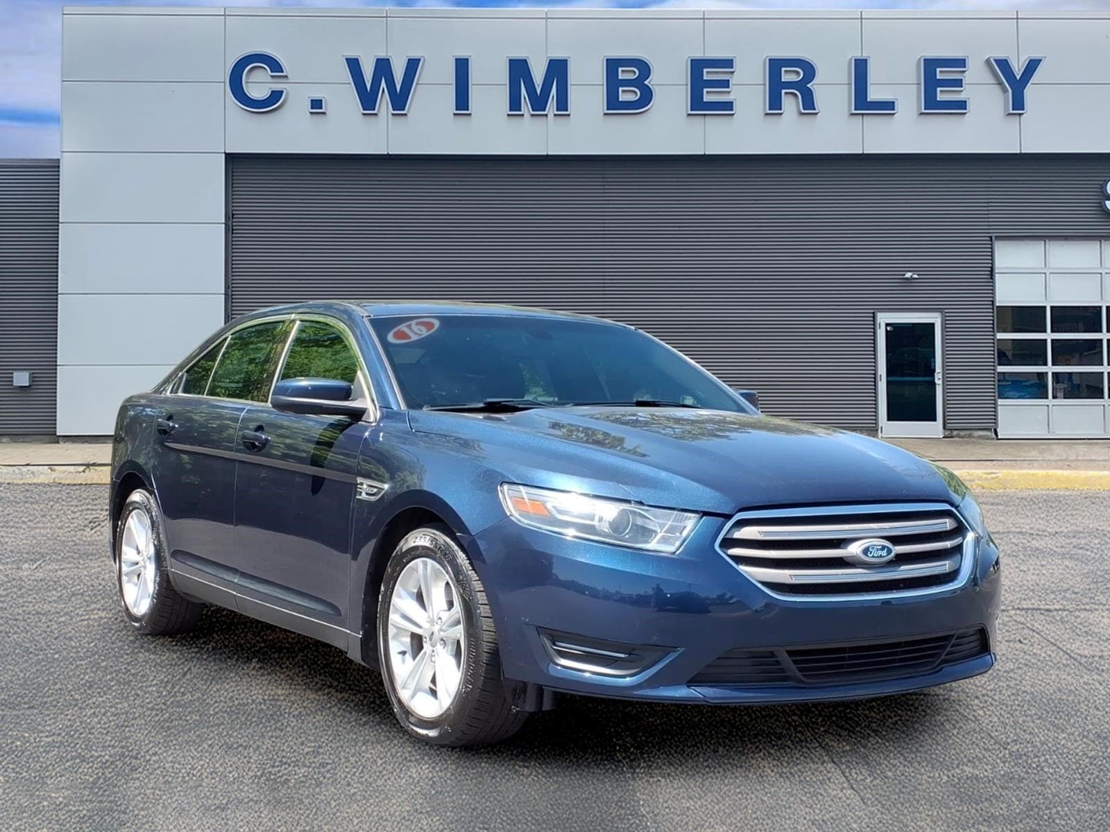 2016 Ford Taurus SEL FWD's photo